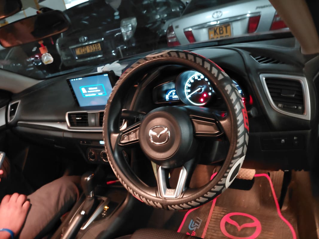 Mazda Axela 2018 - Image 6