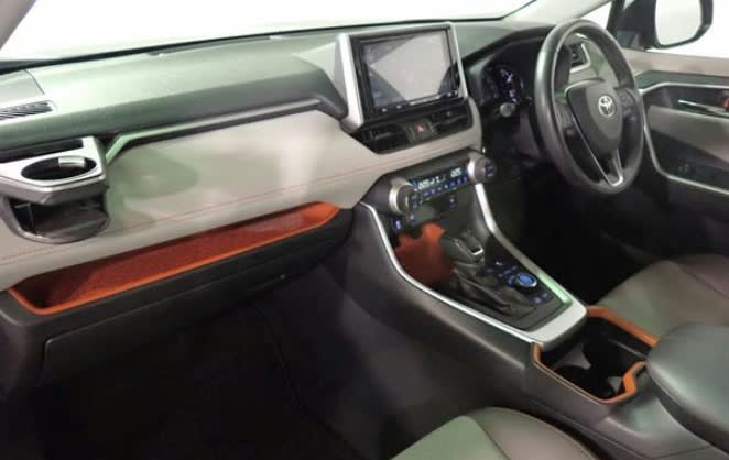 2019 Toyota Rav-4  - Image 11