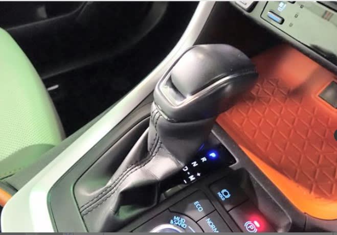 2019 Toyota Rav-4  - Image 12