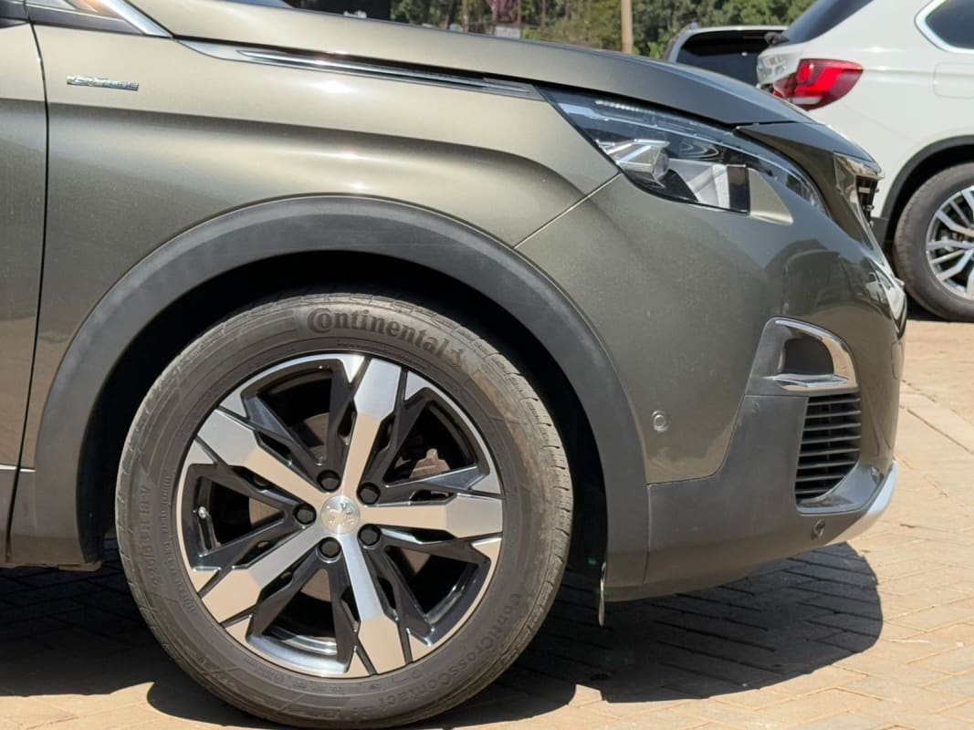 2019 Peugeot 3008 - Image 2