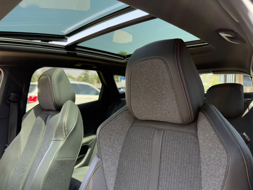 2019 Peugeot 3008 - Image 3