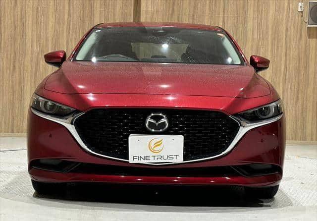 2019 Mazda 3 Sedan - Image 9