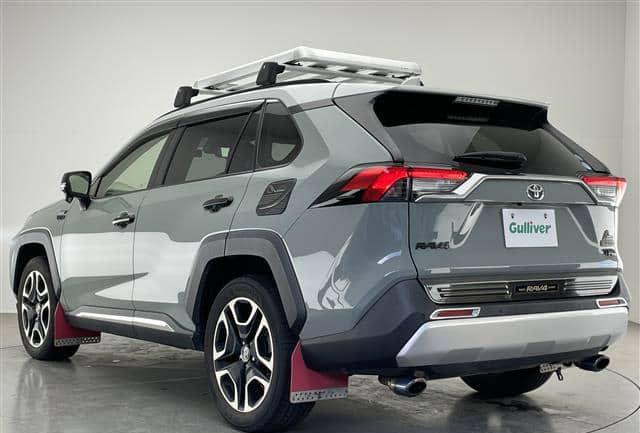 2020 Toyota RAV4 - Image 2