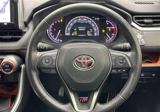 2020 Toyota RAV4 - Image 6