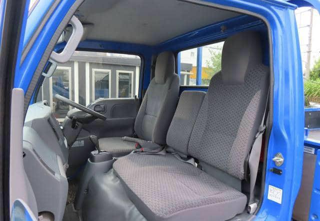 2019 Isuzu Elf - Image 7