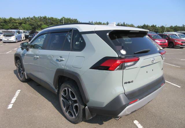 2019 Toyota Rav-4 ADVENTURE - Image 4