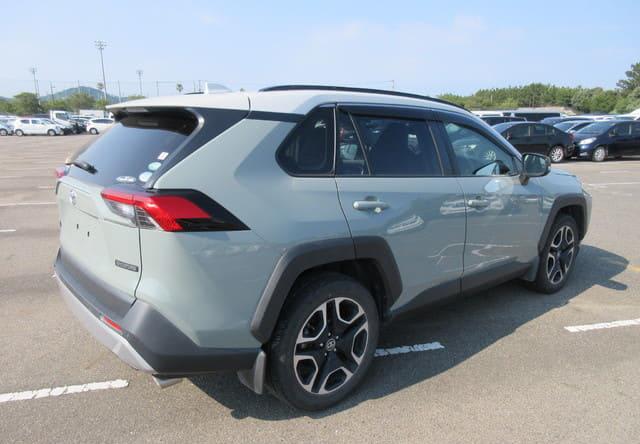 2019 Toyota Rav-4 ADVENTURE - Image 5