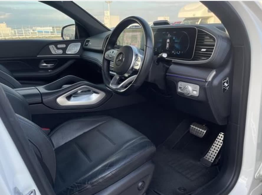 2020 Merced GLE400d 4MATIC Coupe Sport 4WD - Image 4