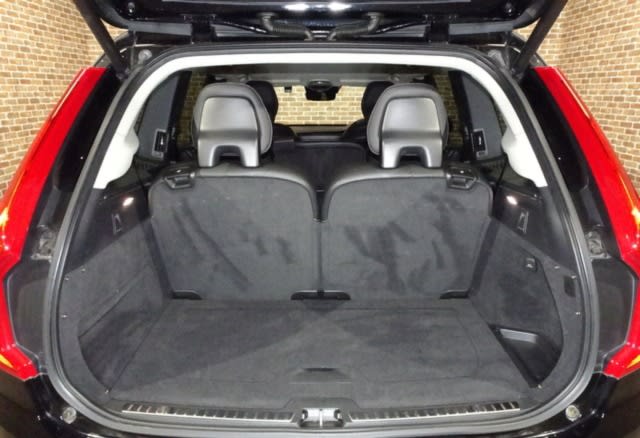 2019 VOLVO XC90 D5 INSCRIPTION - Image 6