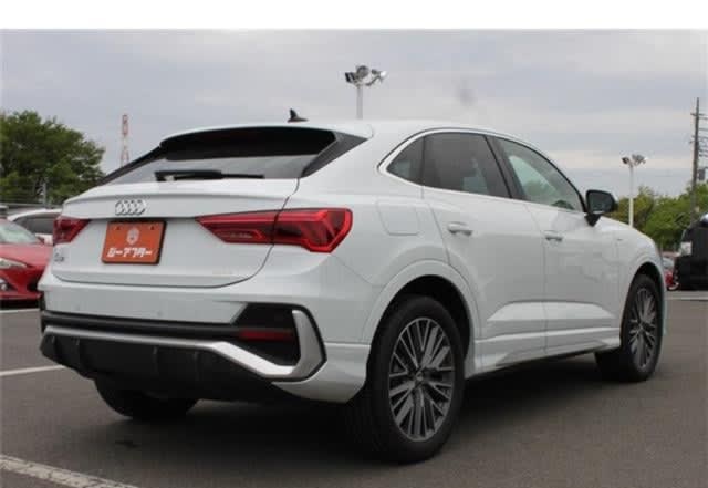 2020 AUDI Q3 - Image 7