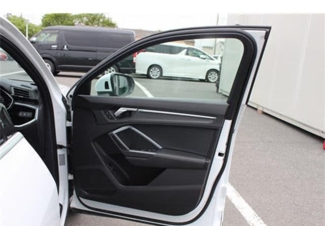 2020 AUDI Q3 - Image 10
