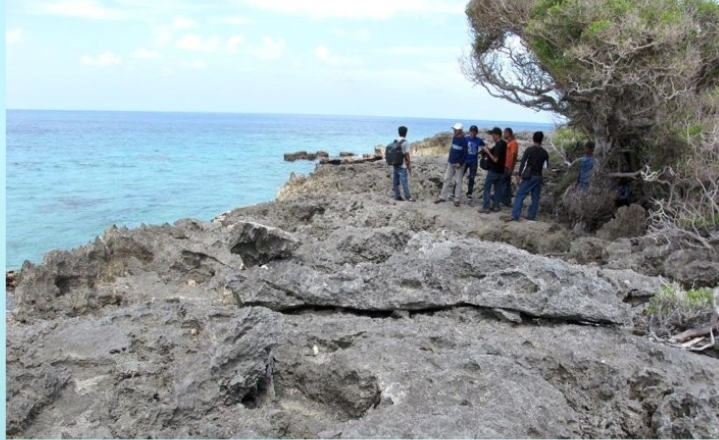 🪸 Hidup di Atas Karang: Cerita Keteguhan Warga Pulau Binongko Menantang Alam