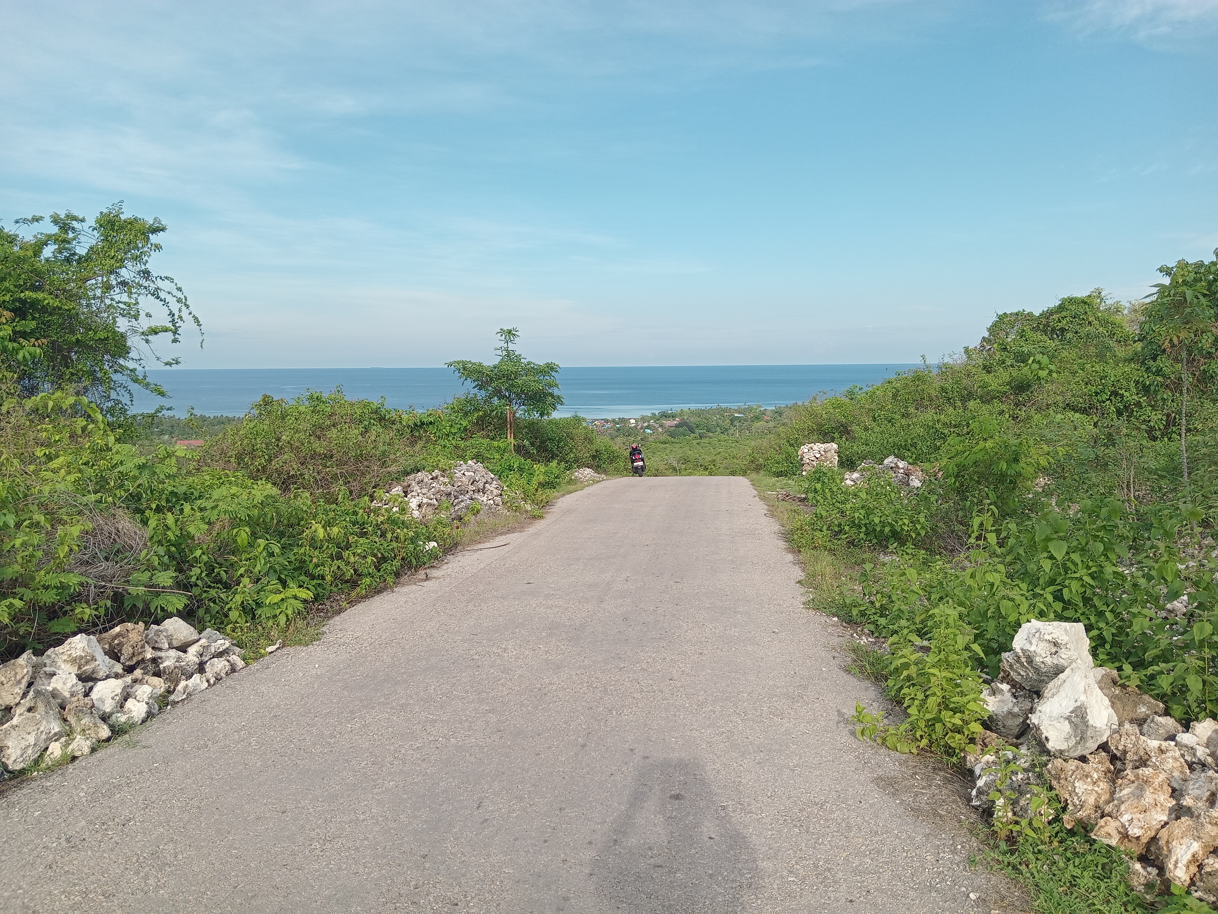 Jalan Poros Oihu–Wali Jadi Jalur Pintas, Masyarakat Togo Binongko Kini Lebih Cepat Ke Desa Sebelah