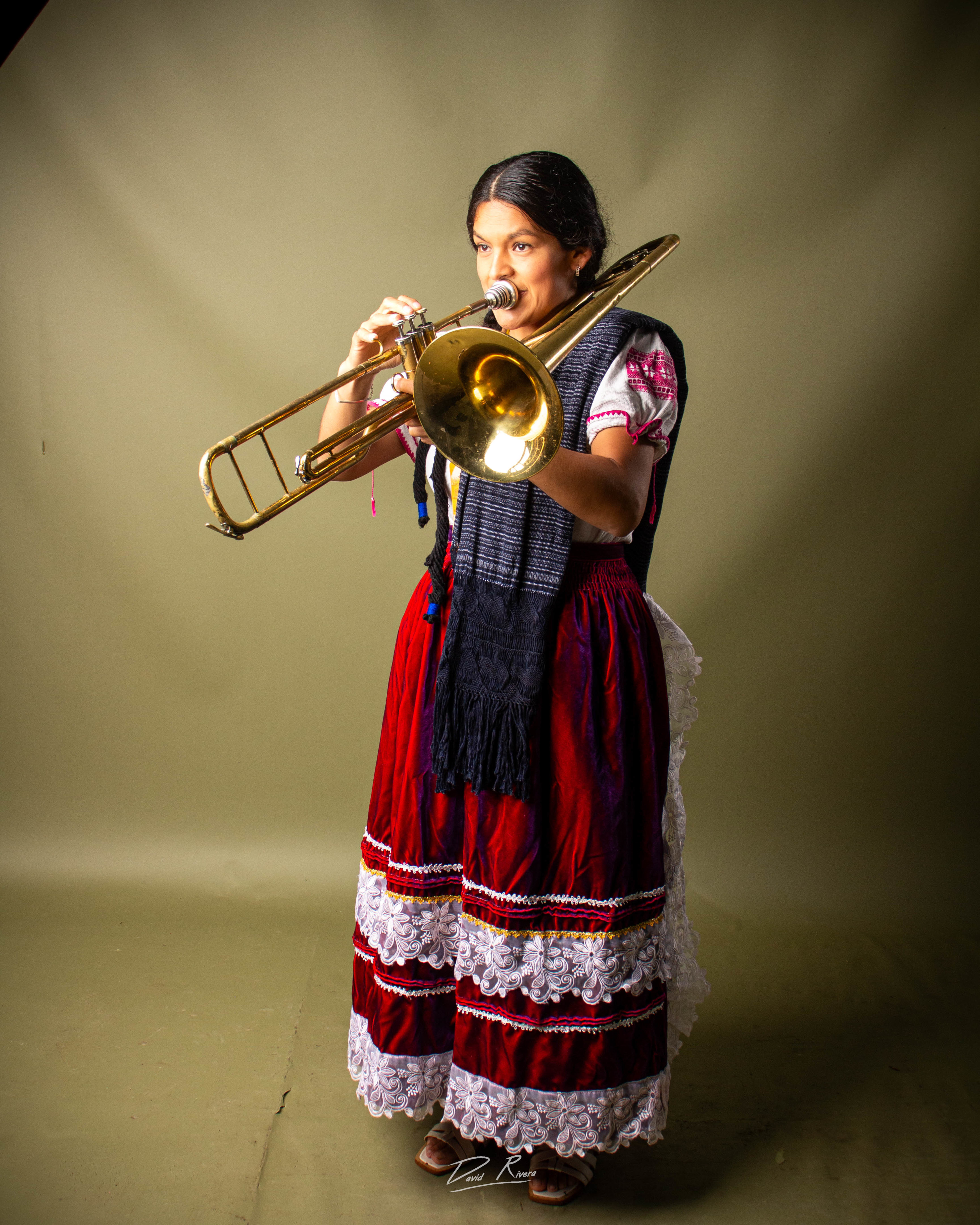 ORQUESTA TINHARHANI DE TINGAMBATO - Fotografía 11