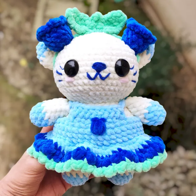 Crocheting Pattern 'Iris the Blueberry Cat' on Pattern Paradise