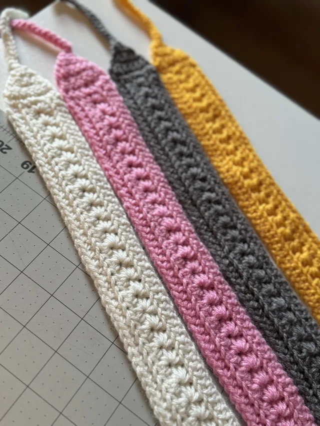 Crocheting Pattern 'Star Headband' on Pattern Paradise
