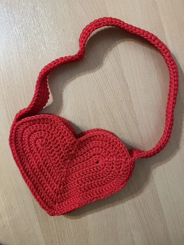 Crocheting Pattern 'Purse "Sweetheart"' on Pattern Paradise