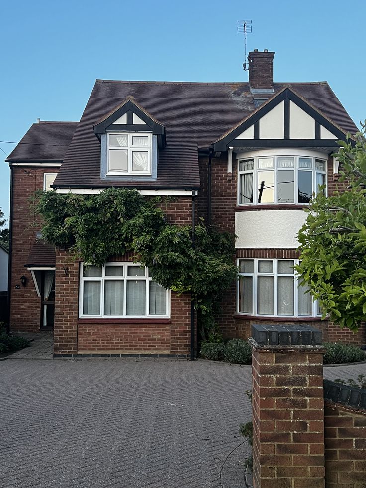 Modern 3 Rooms in Milton Keynes