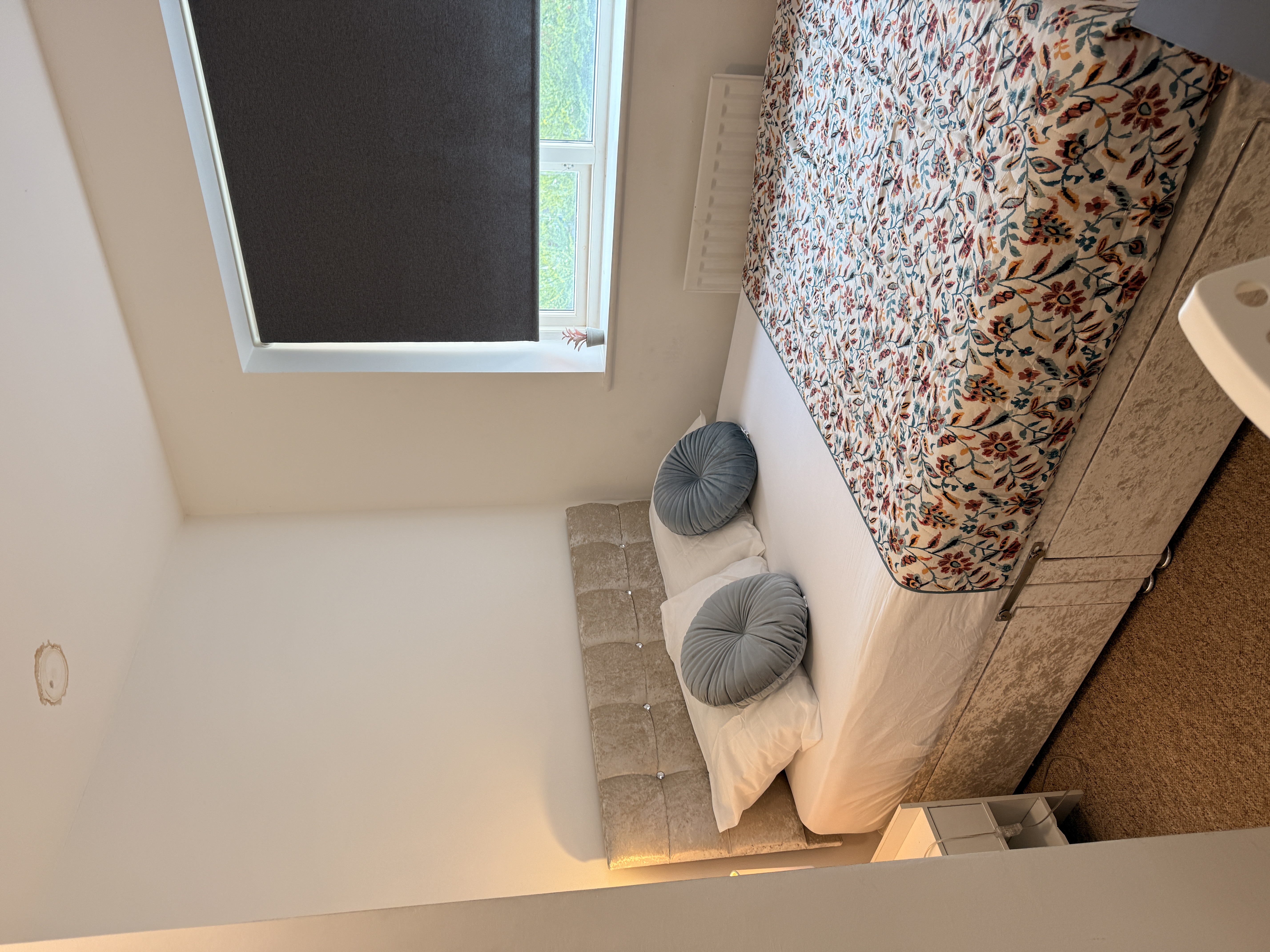 Modern 3 Rooms in Milton Keynes view 5