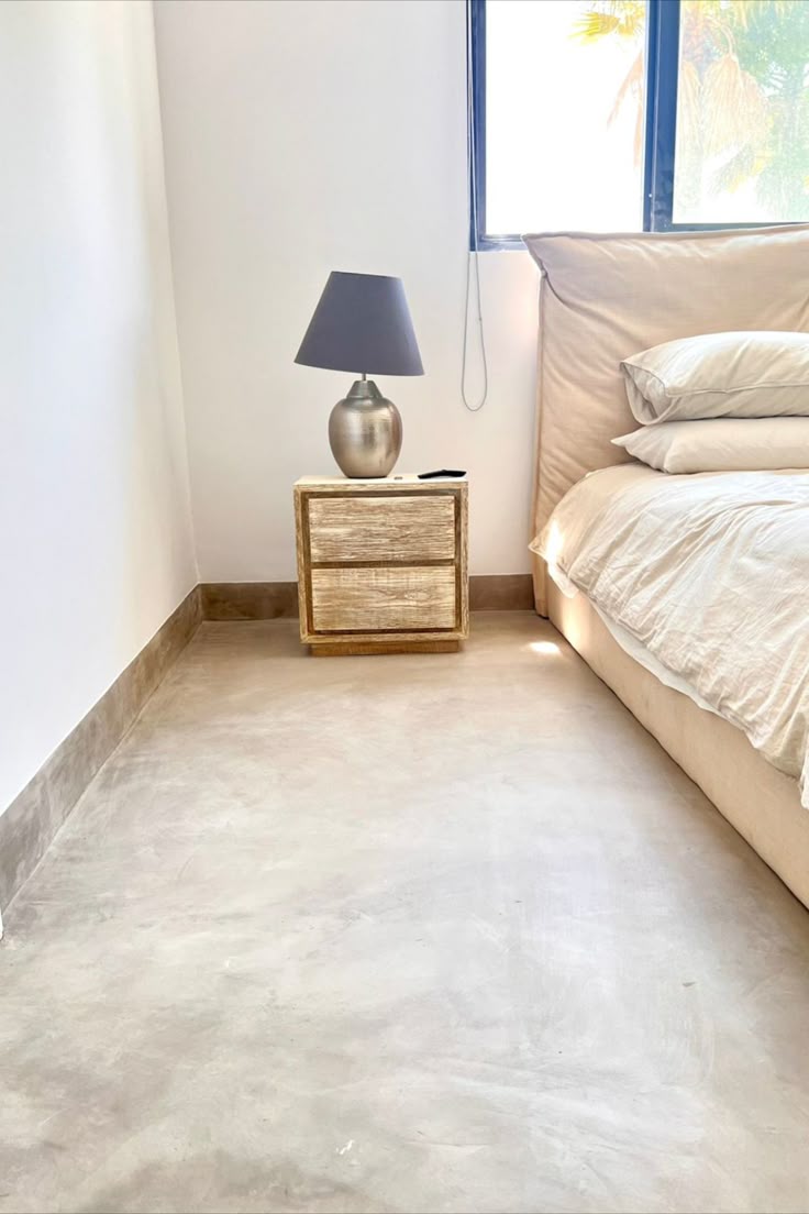 Hypoallergenic Microcement Flooring Bedroom in Jeddah