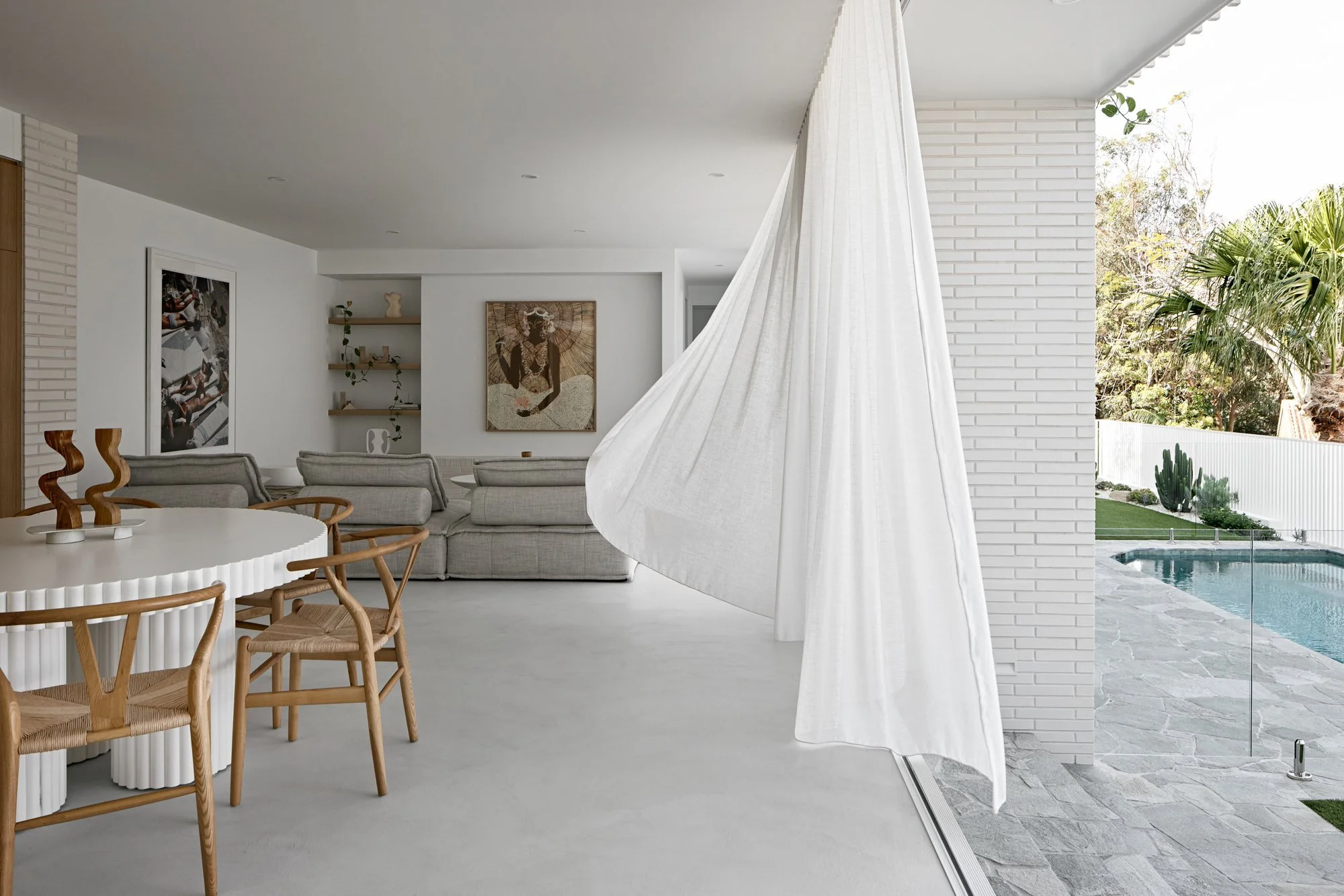 Non-Reflective Matte Flooring for Sunrooms in KSA