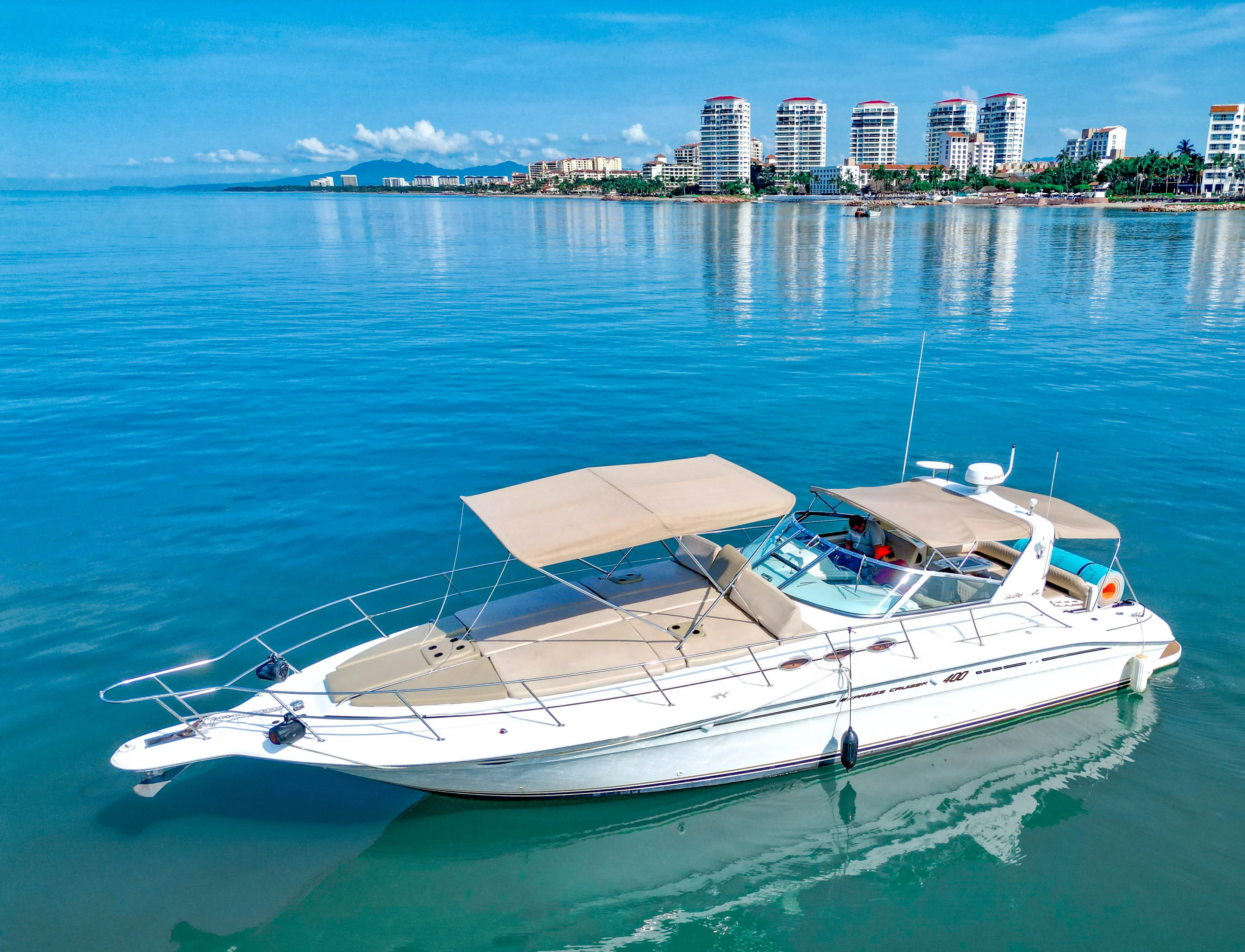 bote Puerto Vallarta