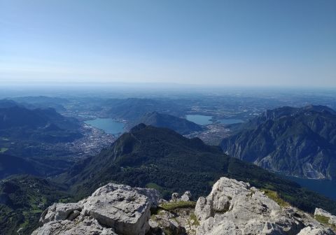 Uno sguardo verso il lago di Lecco
