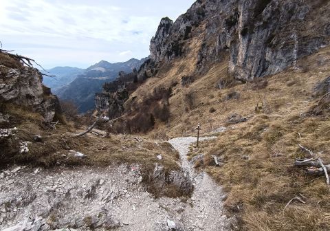 Da Vaiale alla Capanna Tita Secchi - Passo delle Portole - Maniva - foto 23
