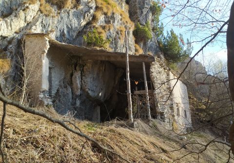 Da Vaiale alla Capanna Tita Secchi - Passo delle Portole - Maniva - foto 4