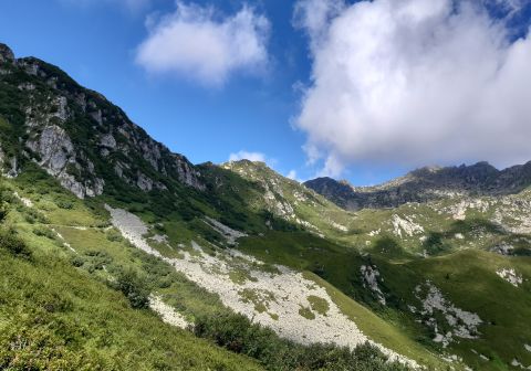 Laghi di Valbona e cresta del Monte Cengledino - foto 8