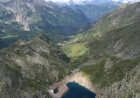 Lago del Diavolo, rifugio Longo e tutta la valle risalita