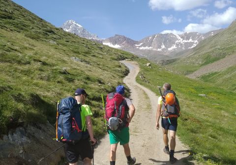 Verso il rifugio Pizzini