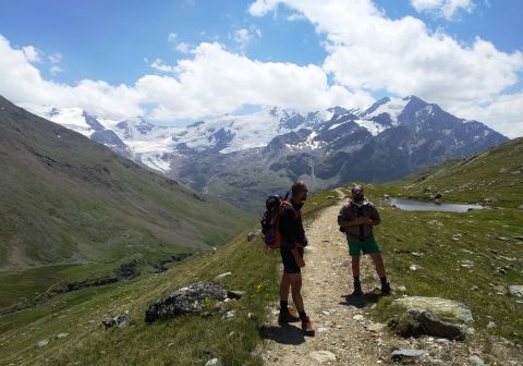 Discesa verso i Forni dal sentiero panoramico