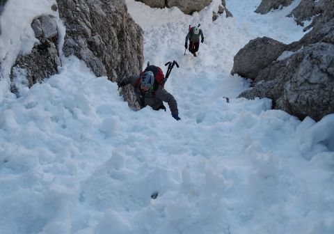 Breve parete di neve
