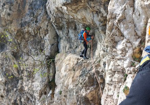 Ultimo passaggio attrezzato con cavo metallico