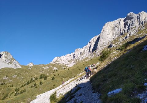 Sentiero per la Cappella Savina e Bivacco Clusone