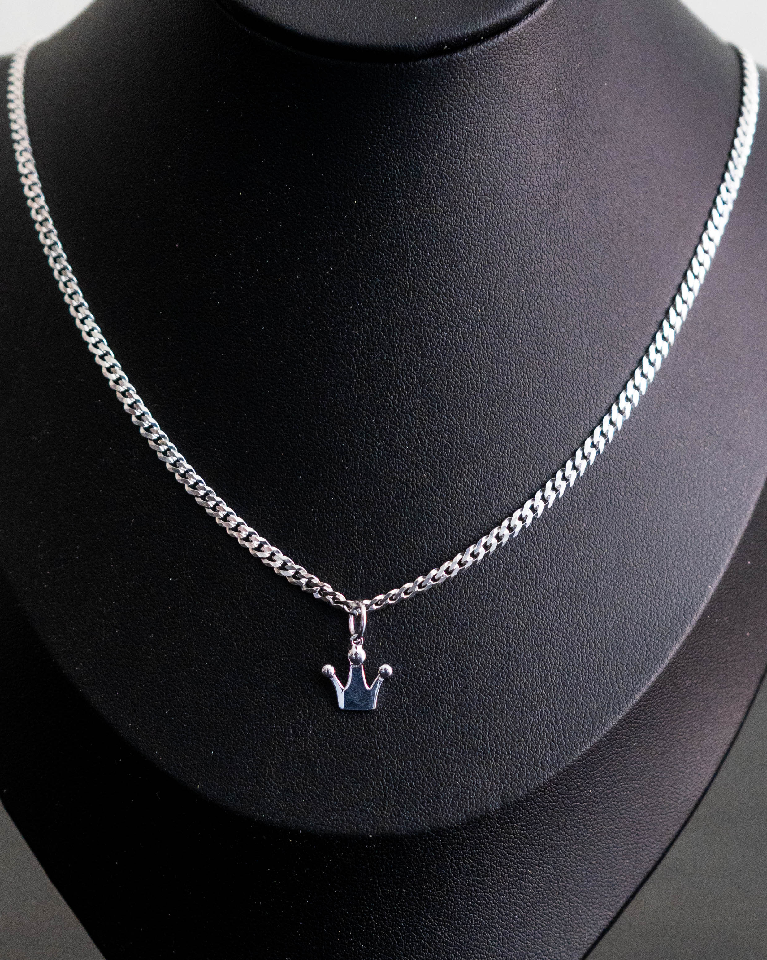 Colgante Cruz de Plata - Estilo Clásico