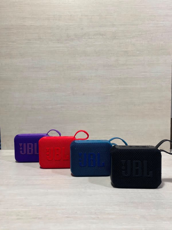 Parlantes JBL