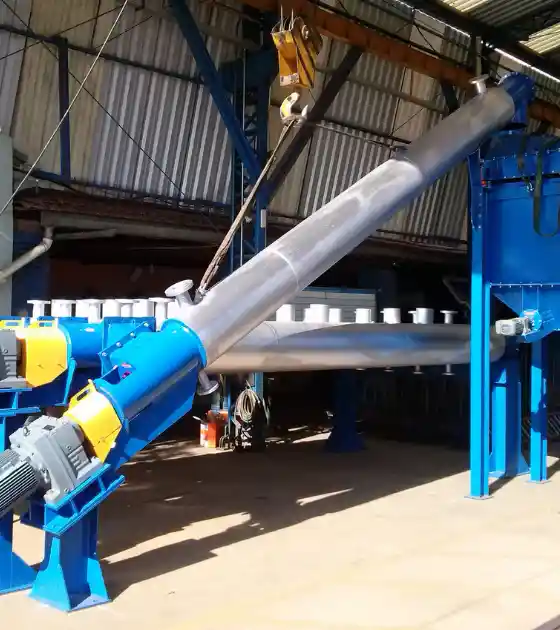 Caldeiraria Santa Rosa - Rosca tubular industrial em aço carbono, pronta para instalação em fábrica.