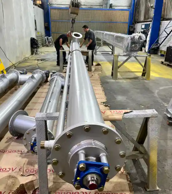 Caldeiraria Santa Rosa - Misturador de rosca industrial (horizontal) com helicoides duplos.