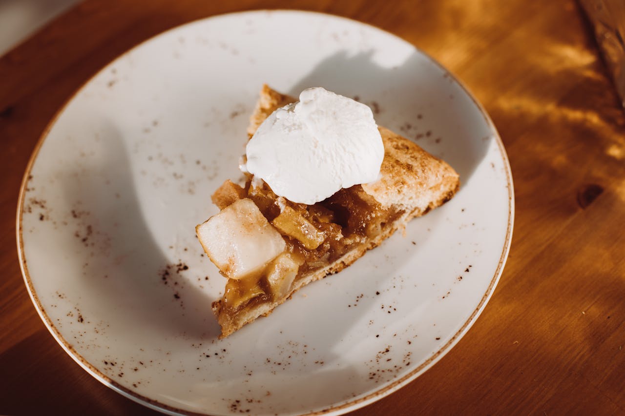 Apple pie slice