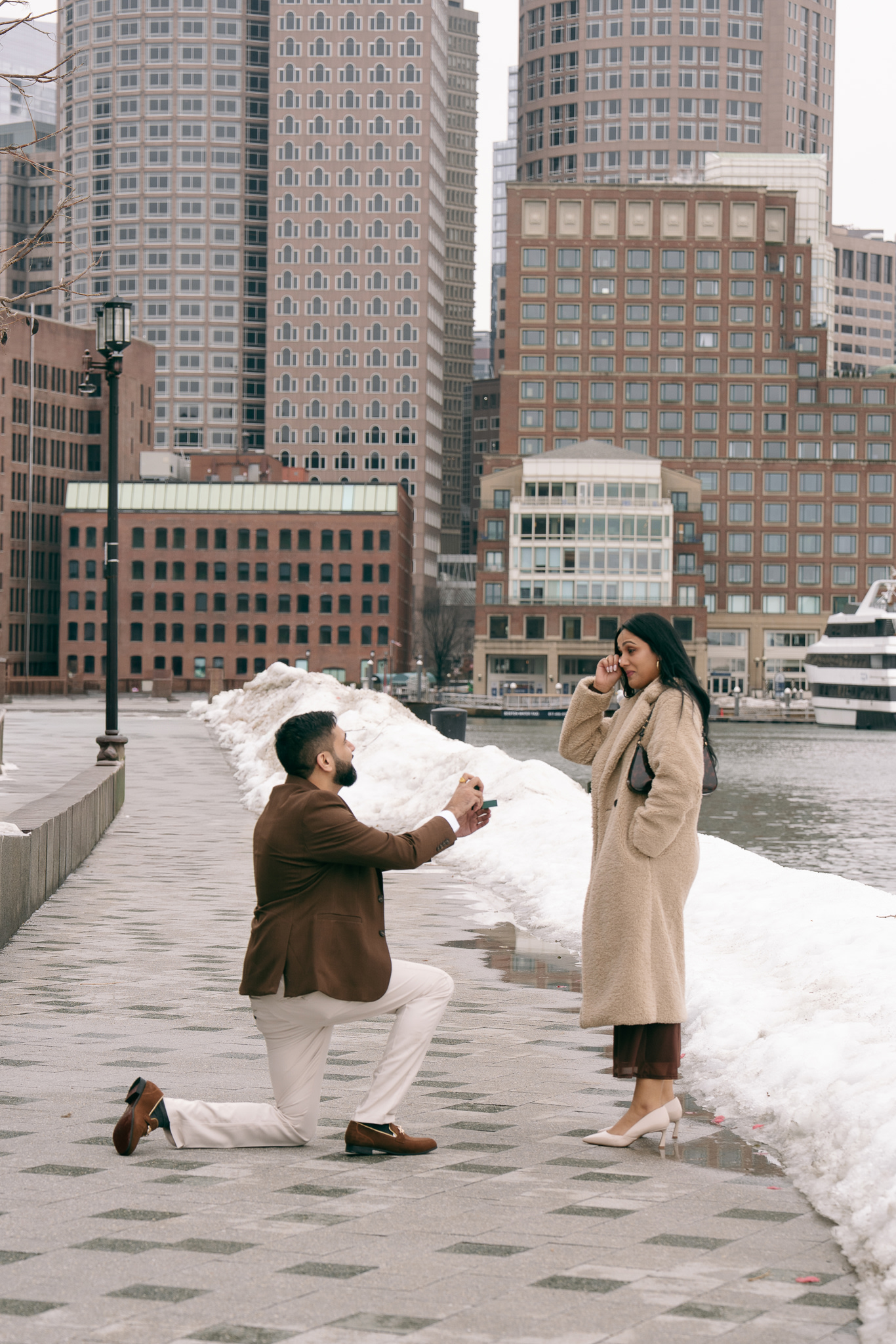 The moment before Jay proposes