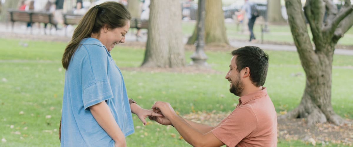 Alex proposing to Kendyl at Boston Public Garden