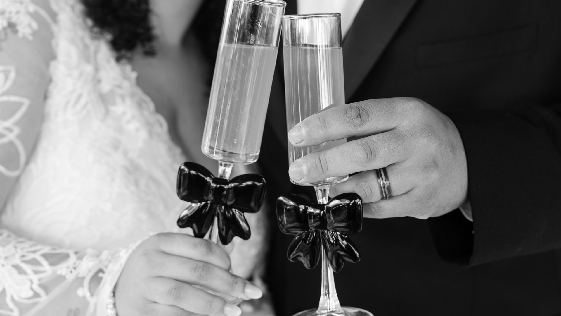 Intimate wedding in Massachusetts