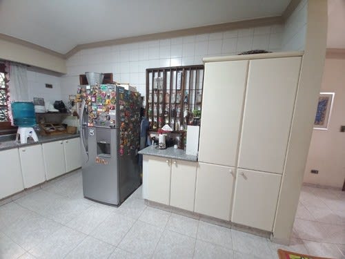 Importante Casa En Venta - Barrio José Muñoz - Permuta Menor