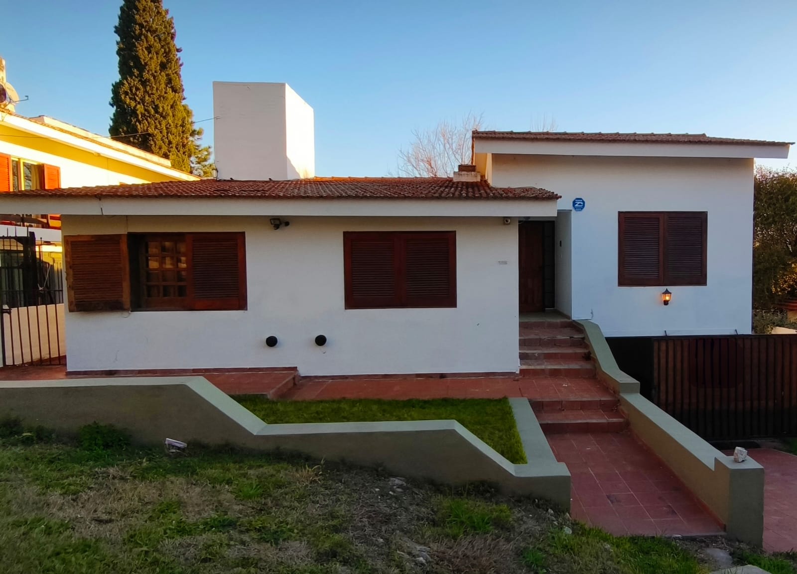 Casa en Venta - Apta-credito: Oportunidad Única En Costa Azul Sur: Casa 3 Dor. 2 Baños - Todos Los Servicios 