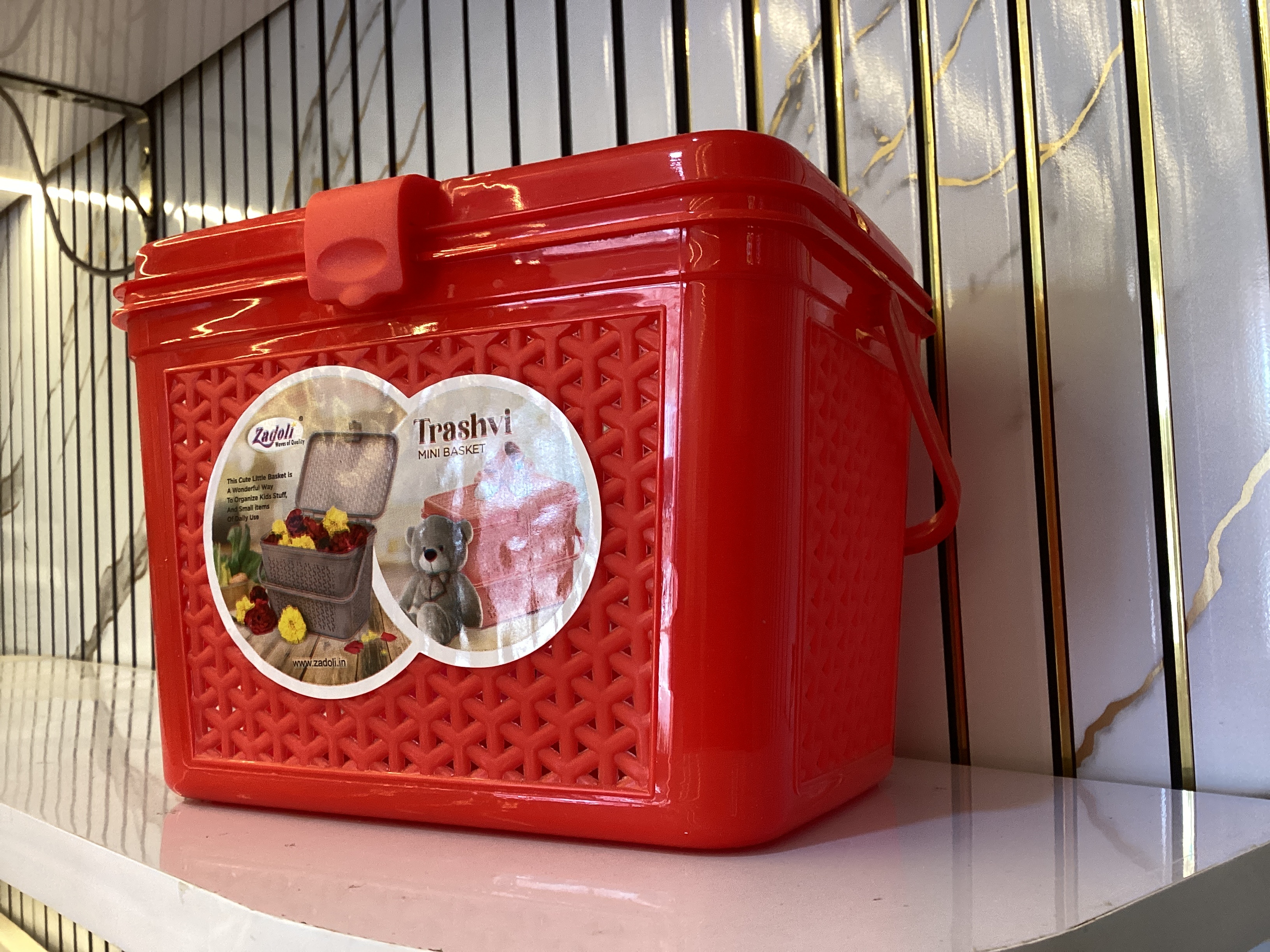Trashvi Multipurpose Plastic Storage Basket - Small — Red