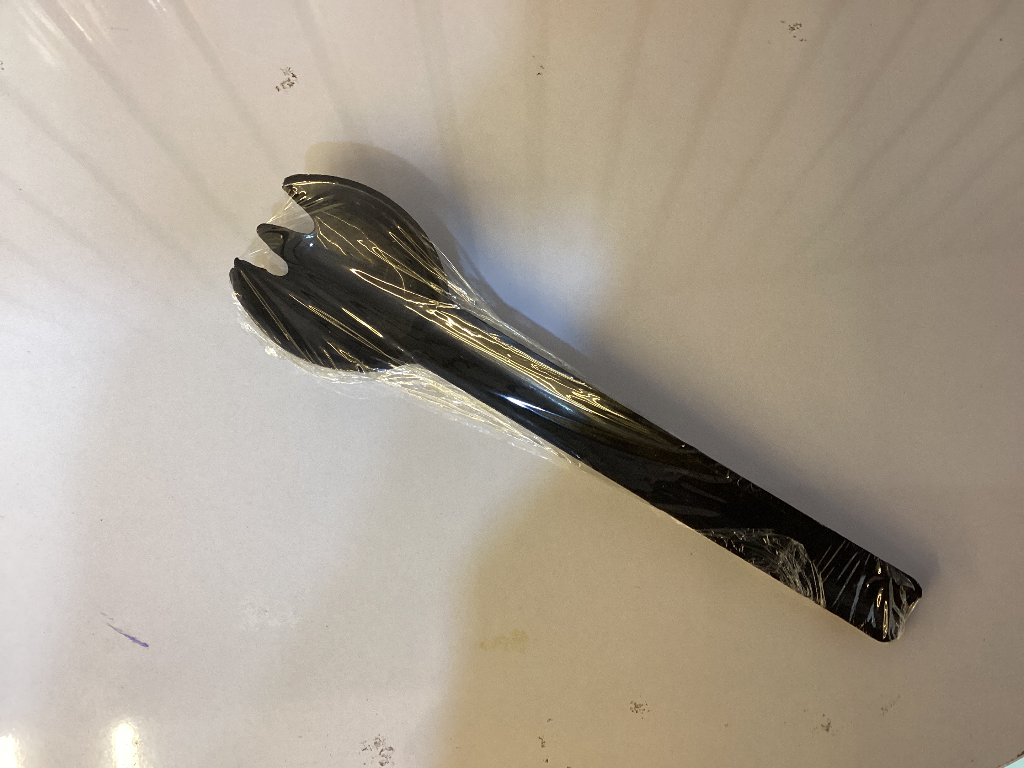 Plastic Salad Serving Tongs (Black)