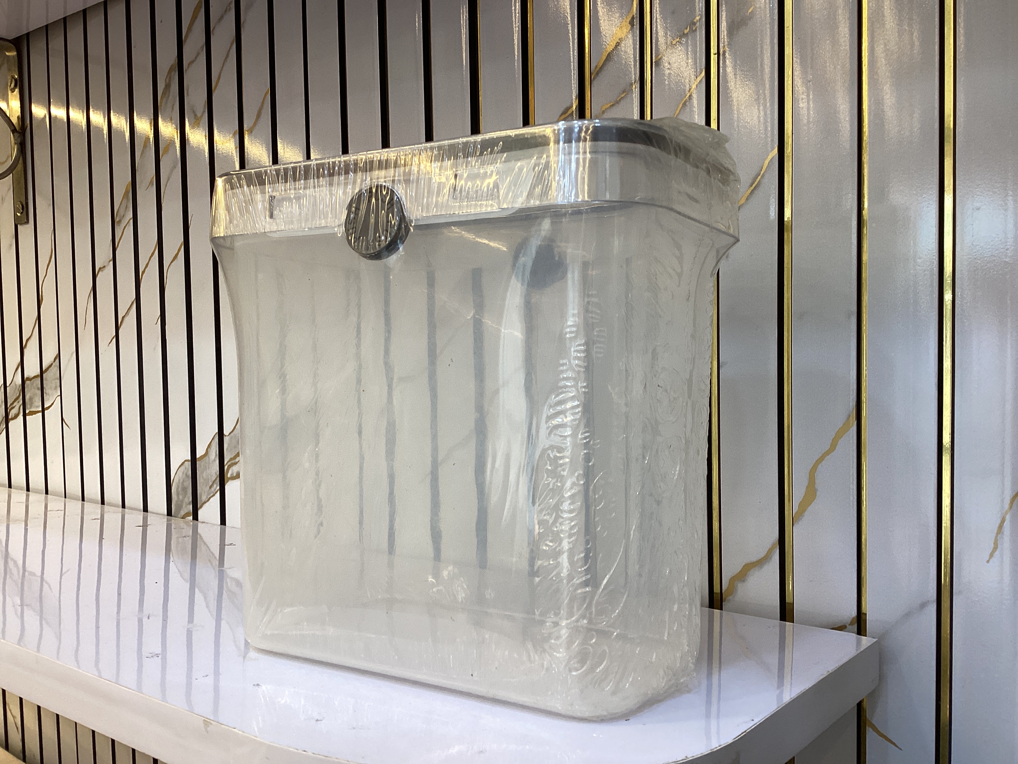 Joyo Airtight Transparent Plastic Container