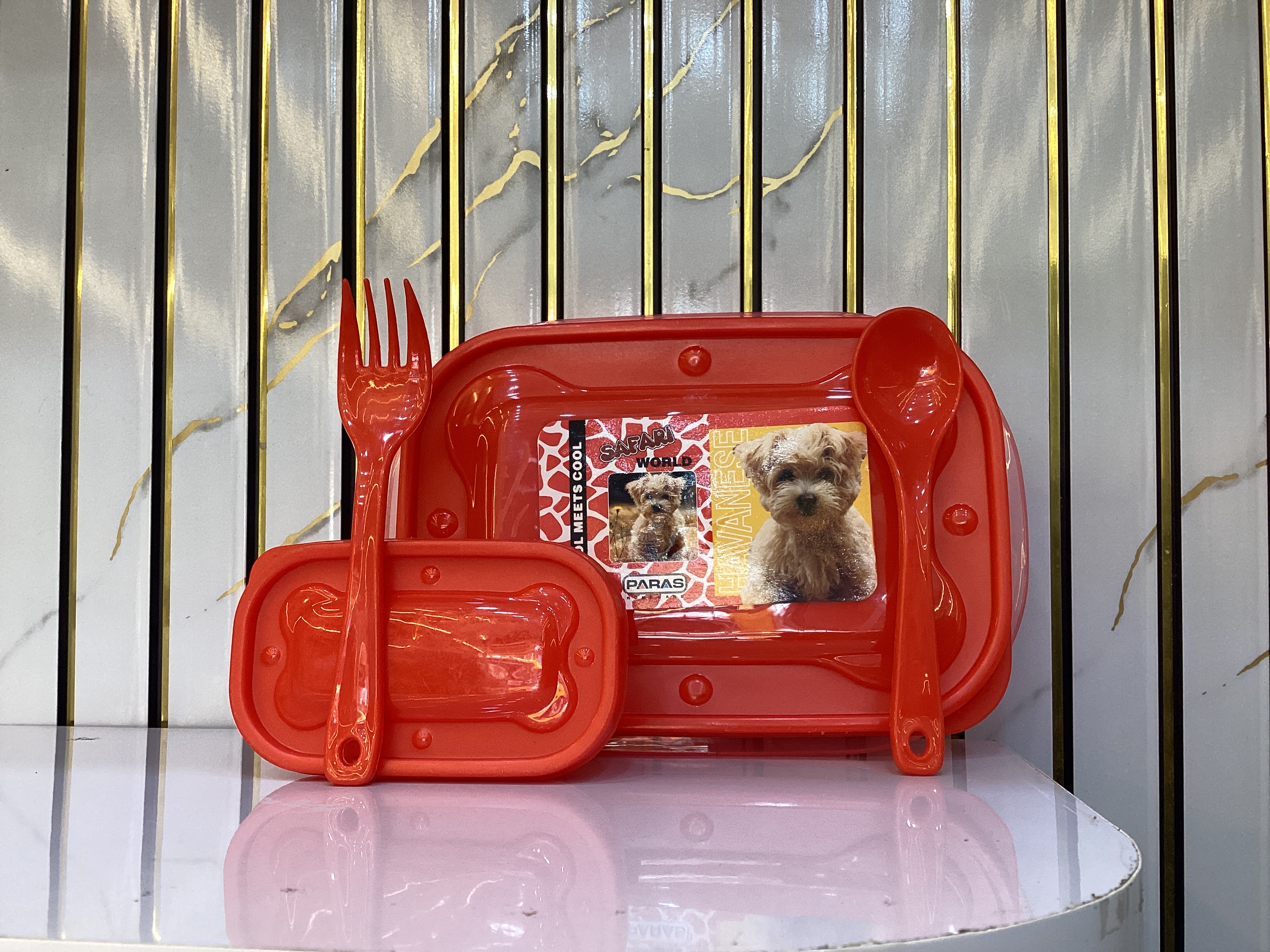 Paras Crackle 500 Lunch Box (Safari World) — Red